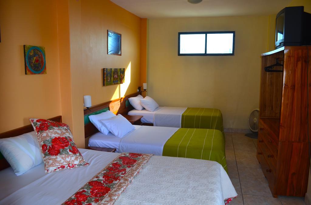 Hotel Dolphin House Puerto Baquerizo Moreno Exteriér fotografie