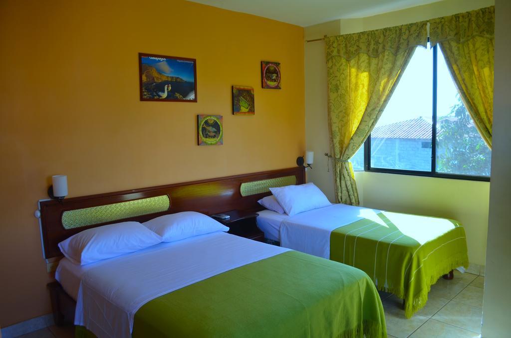 Hotel Dolphin House Puerto Baquerizo Moreno Exteriér fotografie