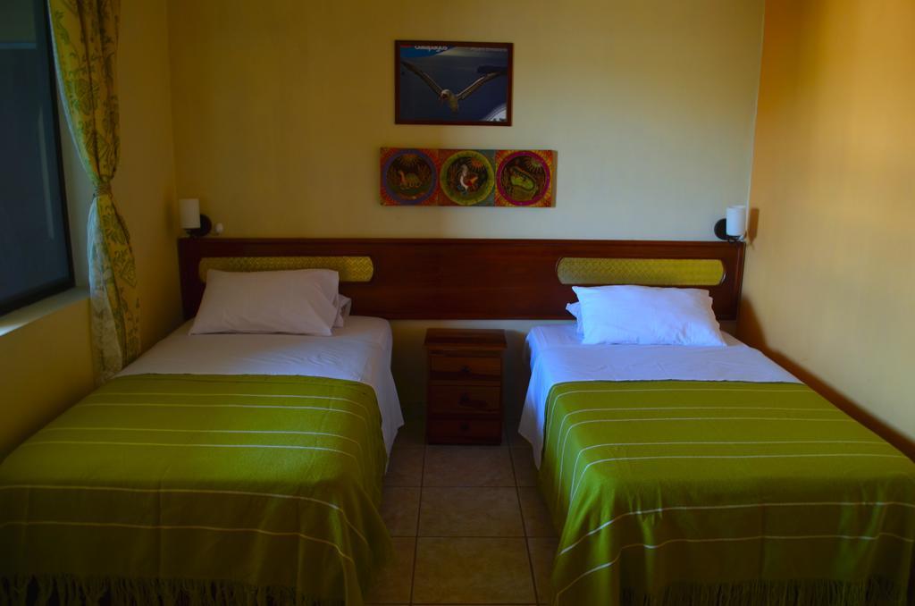 Hotel Dolphin House Puerto Baquerizo Moreno Exteriér fotografie