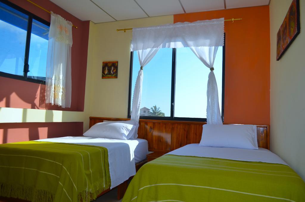 Hotel Dolphin House Puerto Baquerizo Moreno Exteriér fotografie